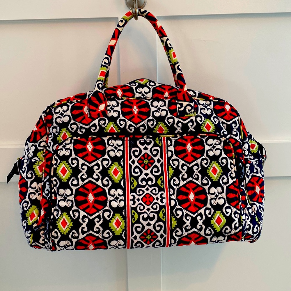 Vera Bradley weekender bag in Sun Valley- new without tags
